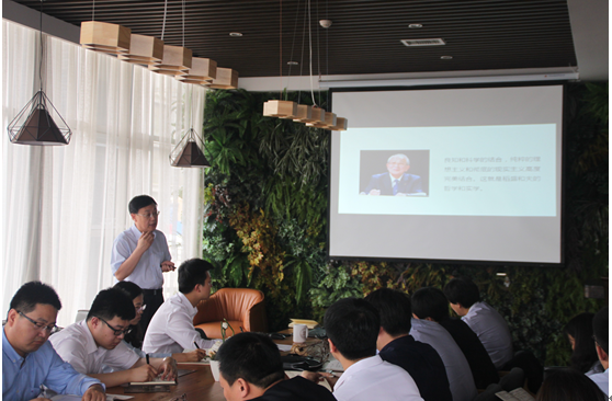 愛(ài)上學(xué)習•愛(ài)上書(shū)——河北諾亞開(kāi)展首期“諾亞讀書(shū)會(huì )”