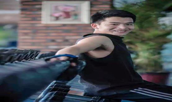 筑巢引鳳 禮敬人才 | 專(zhuān)訪(fǎng)張騰飛：黑洞般的自信，努力到感動(dòng)自己